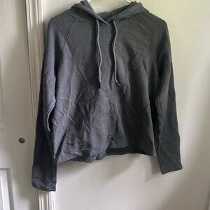 Under armor cropped gray hoodie